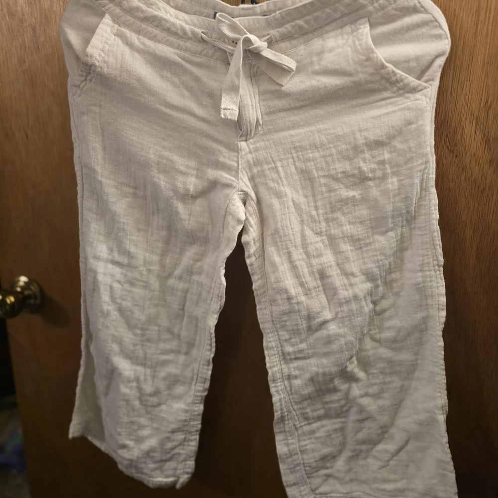Delia's White Drawstring Crop Lounge Pants - Picture 1 of 6